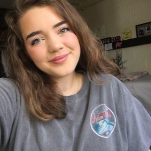 Meet your Posher, Lindsey